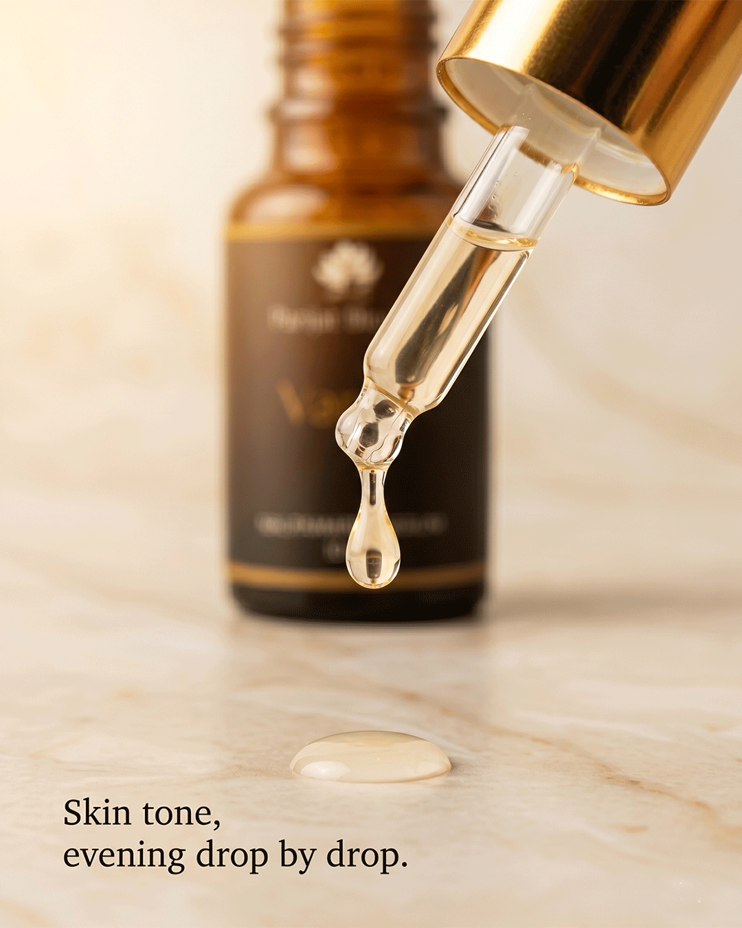 Varna Nalpamaradi Face Serum face serum texture closeup — feel the turmeric warm ayurvedic skin tone evening brightening anti pigmentation glow formula by Parijat Blooms